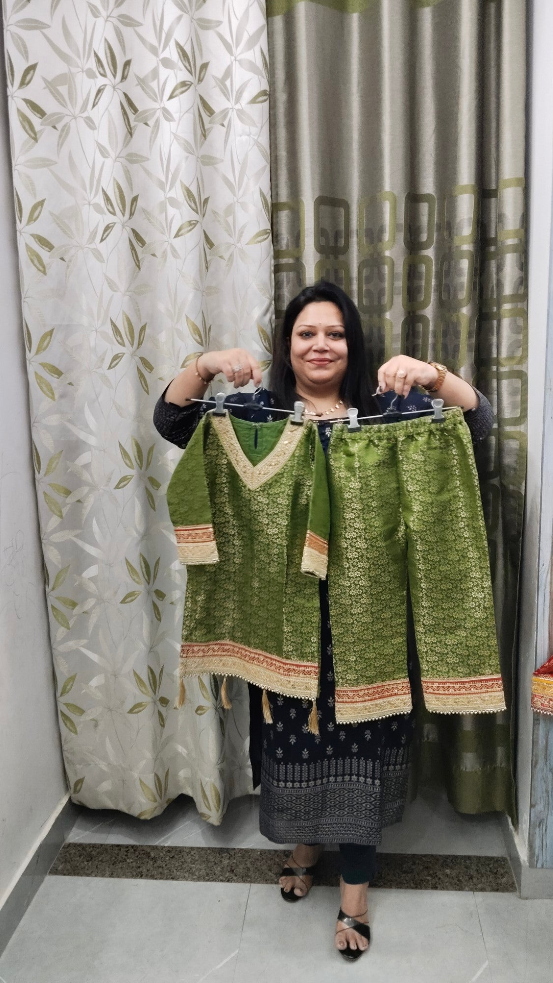 Banarasi knee length cord set