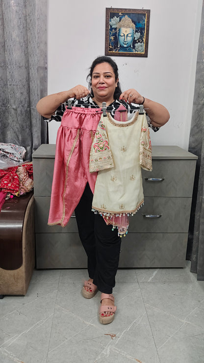 Pure cosmos Tishue embroidered tulip set