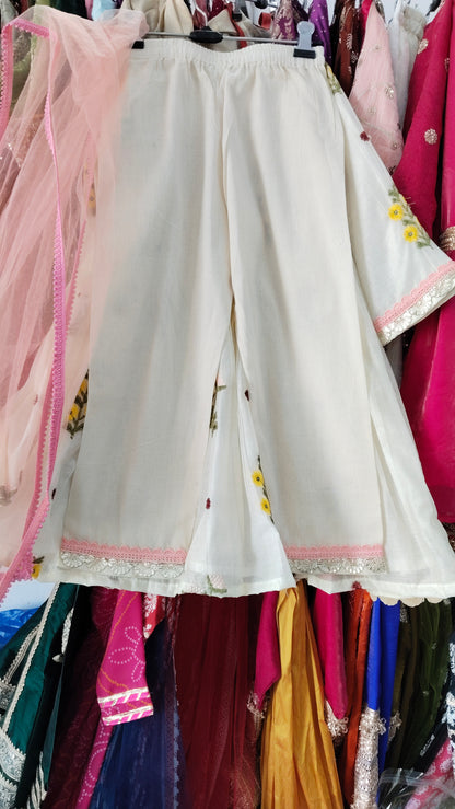 Mal cotton embroidered sets