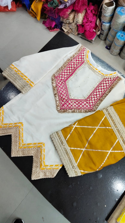 "Gulmohar" farshi suits