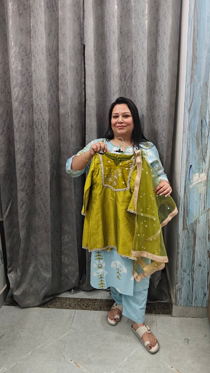 Summer Wedding Collection: Premium Banarasi Silk Handwork Set