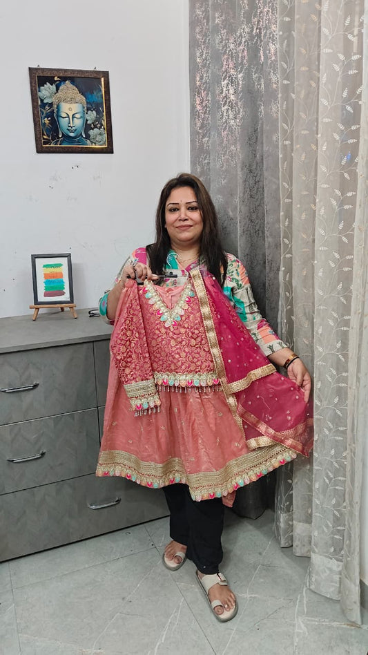 Lehnga Kurti Set